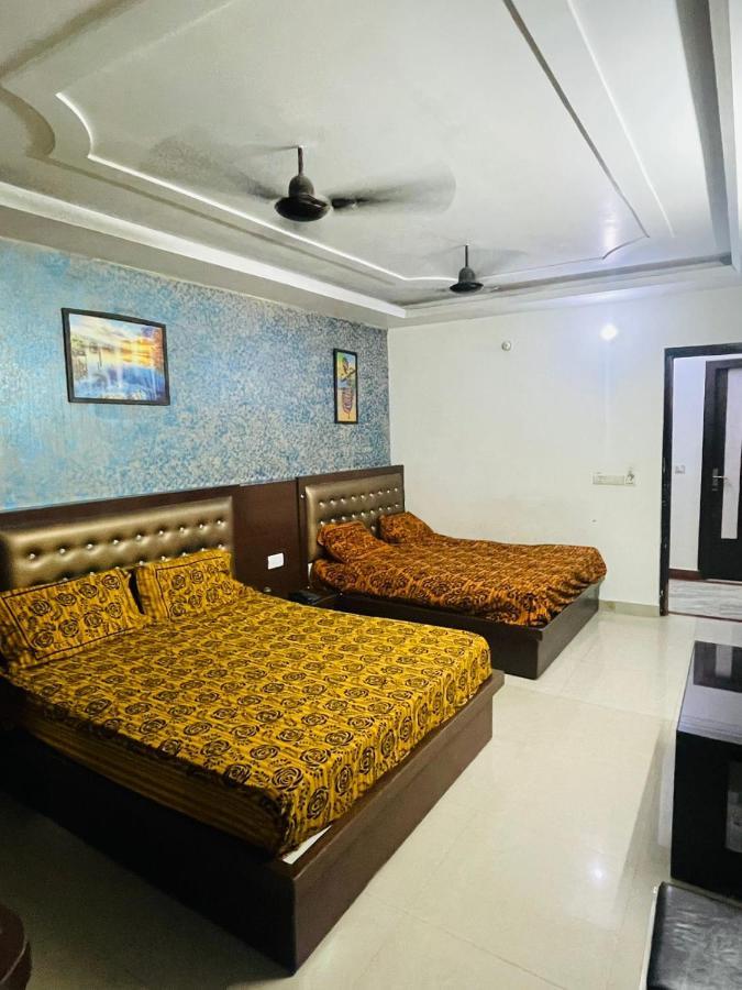 Blue Rose International, Family Hotel Агра Экстерьер фото